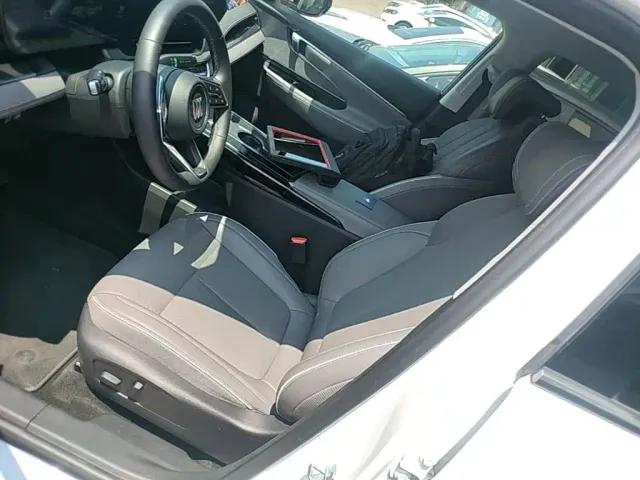 Buick E5 — Фото автомобиля 14