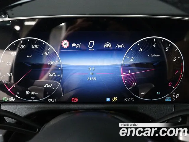 Mercedes-Benz E-Class — Фото автомобиля 8