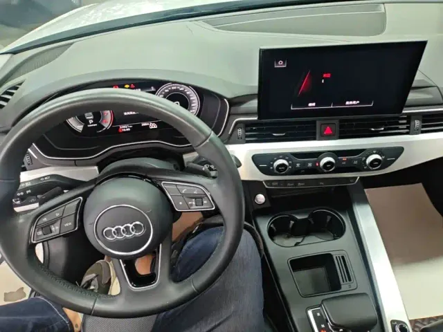 Audi A4L — Фото автомобиля 9