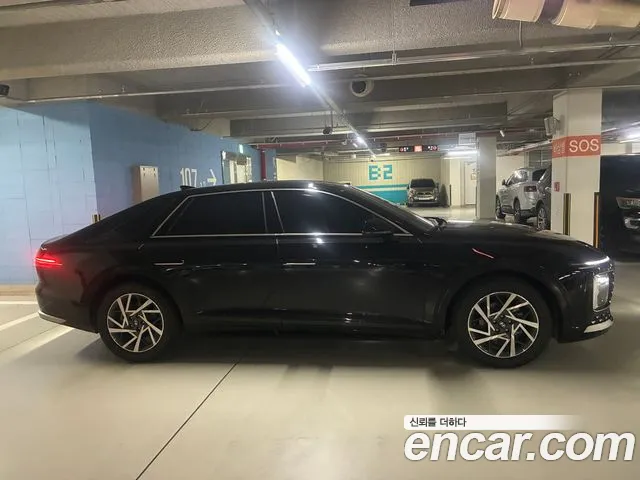 Hyundai Grandeur GN7 — Фото автомобиля 3