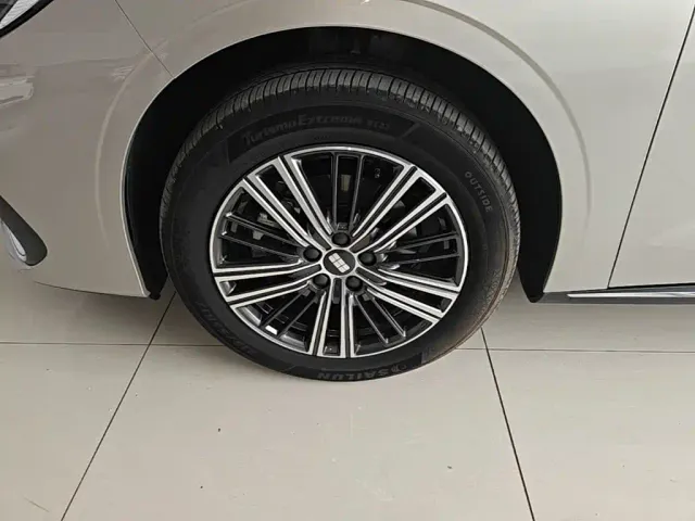 Geely Galaxy Stellar 6 — Фото автомобиля 22