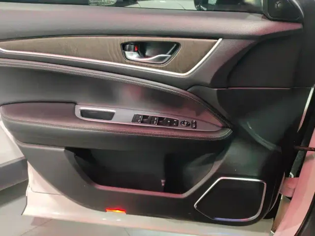 Honda Avancier — Фото автомобиля 7