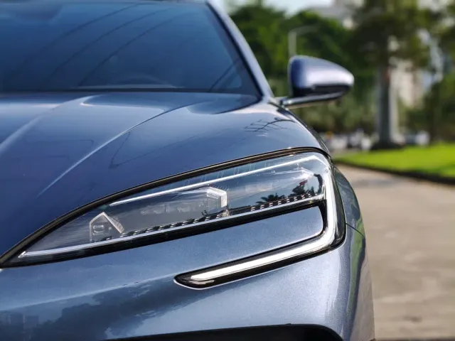 BYD Seal — Фото автомобиля 4