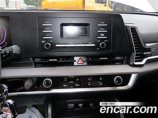 Kia Sportage Sportage 5-е поколение Дизель 2.0 2WD — Фото автомобиля 13