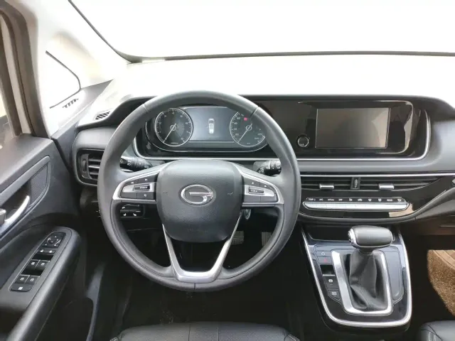 GAC Trumpchi M6 — Фото автомобиля 25