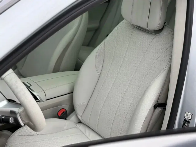 Mercedes-Benz EQE SUV — Фото автомобиля 21