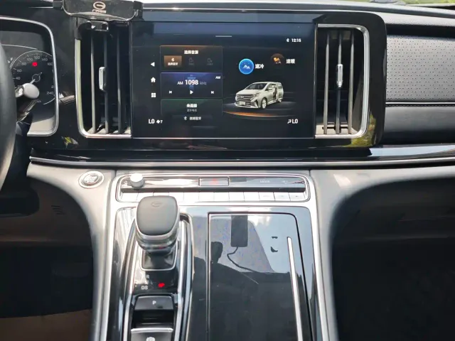 GAC Trumpchi M8 — Фото автомобиля 12
