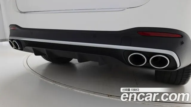 Mercedes-Benz GLE-Class — Фото автомобиля 19