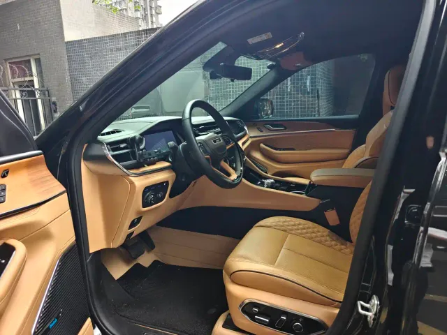 Jeep Grand Cherokee 4xe — Фото автомобиля 9