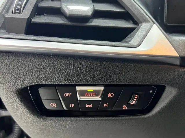 BMW 3 Series — Фото автомобиля 7