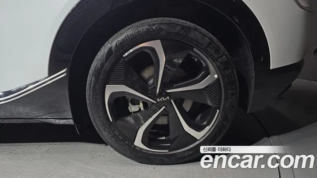 Kia EV6 — Фото автомобиля 6