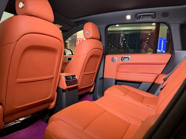Li Auto L6 — Фото автомобиля 10
