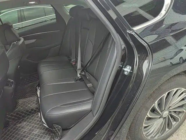 Buick LaCrosse — Фото автомобиля 16