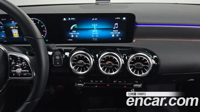 Mercedes-Benz A-Class W177 — Фото автомобиля 13
