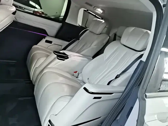 Buick Century 2023 2.0T 6-Seat World Edition — Фото автомобиля 16
