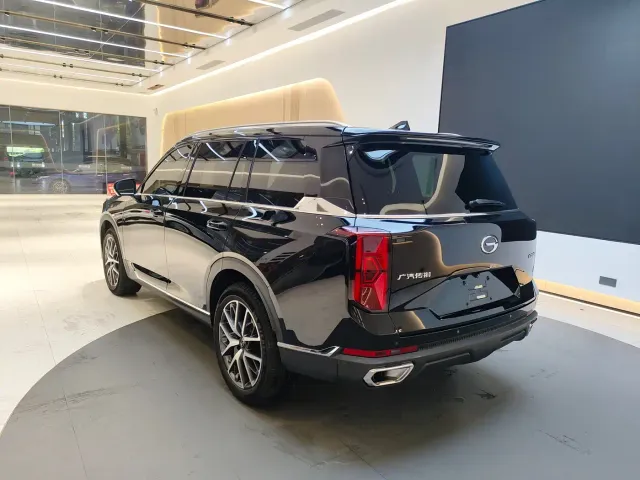 GAC Trumpchi GS8 — Фото автомобиля 6