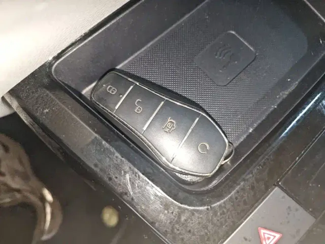 BYD Yuan Pro — Фото автомобиля 8