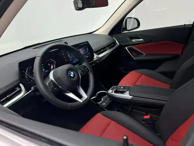 BMW X1 — Фото автомобиля 12