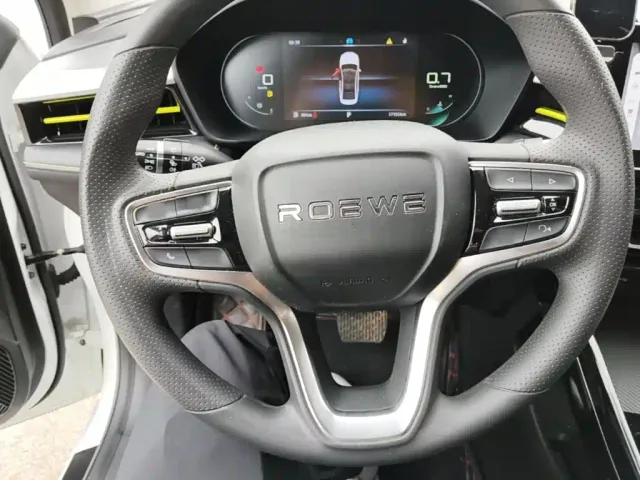 Roewe i5 — Фото автомобиля 10