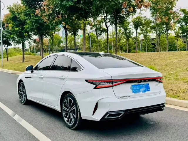 Chery Arrizo 8 — Фото автомобиля 9