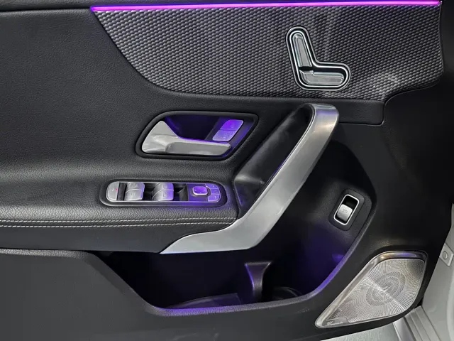 Mercedes-Benz A-Class — Фото автомобиля 13