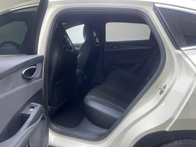 BYD Seal 06 — Фото автомобиля 14