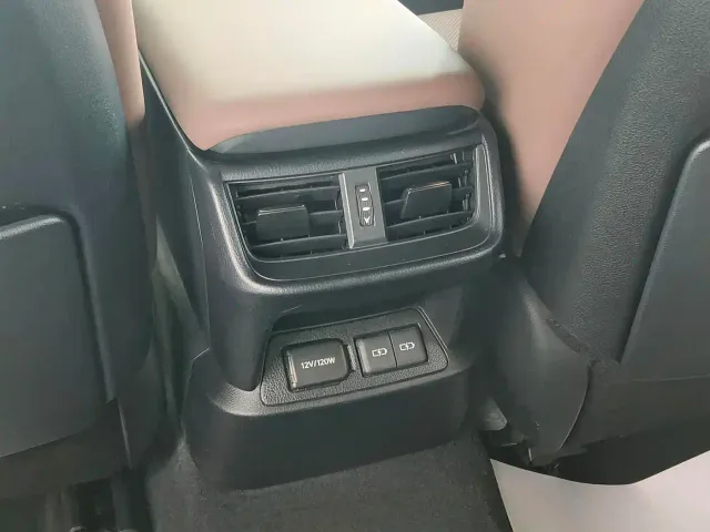 Lexus ES — Фото автомобиля 14