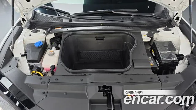 Hyundai Ioniq 6 — Фото автомобиля 9
