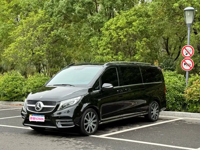 Mercedes-Benz V-Class — Фото автомобиля 3