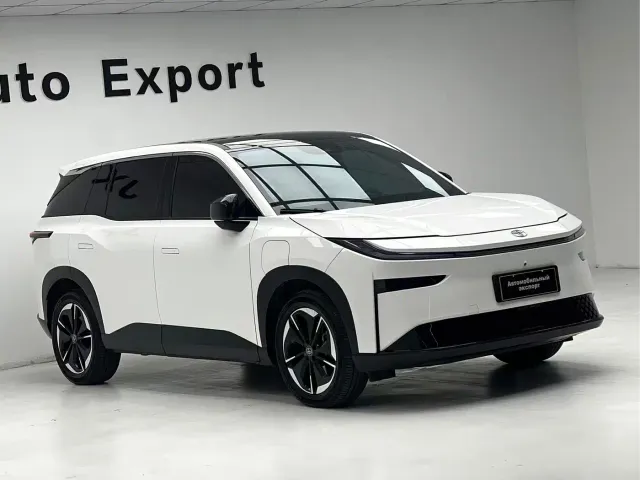 Toyota BoZhi 3X — Фото автомобиля 2
