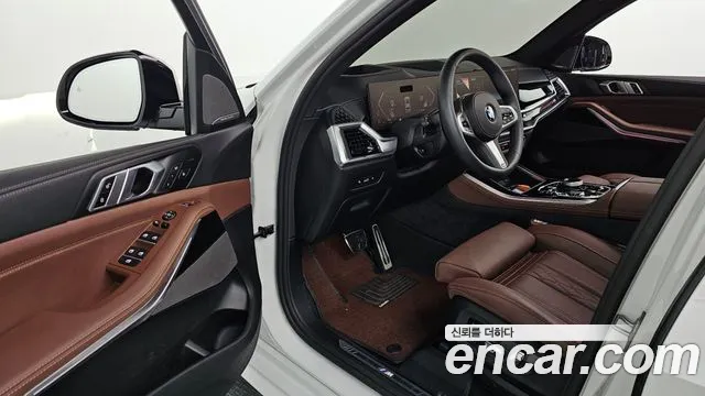 BMW X5 xDrive 40i M Sport — Фото автомобиля 10