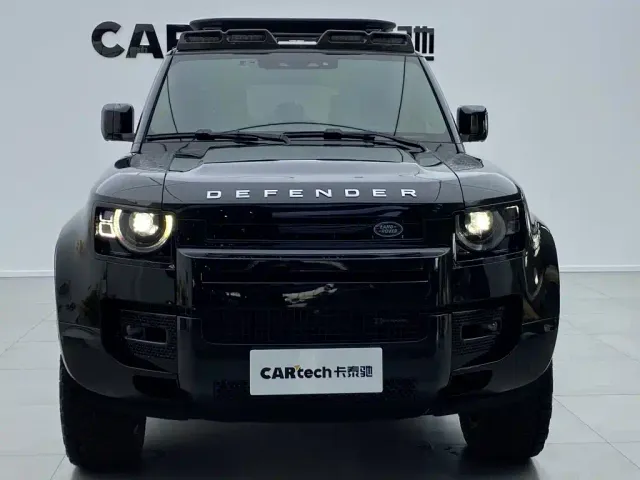 Land Rover Defender — Фото автомобиля 6