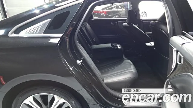 Kia K8 Hybrid — Фото автомобиля 11