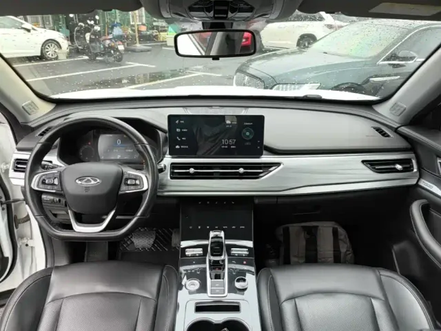 Chery Tiggo 8 — Фото автомобиля 9