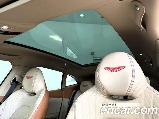 Aston Martin DBX — Фото автомобиля 16