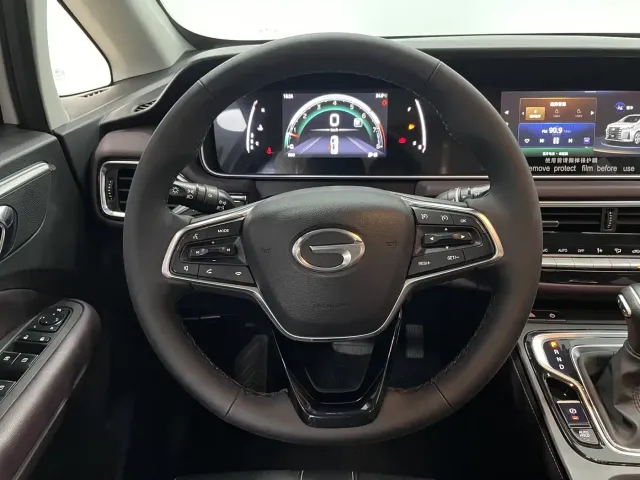 GAC Trumpchi M6 — Фото автомобиля 9