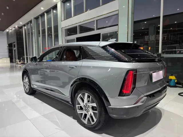 Cadillac Optiq — Фото автомобиля 13