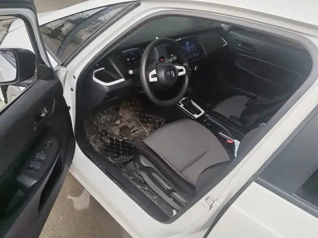 Honda Fit — Фото автомобиля 20