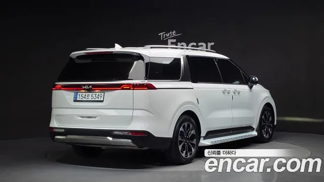 Kia Canival Carnival 4 поколение Бензин 7 мест Signature — Фото автомобиля 2