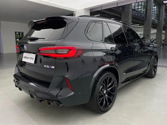 BMW X5 M — Фото автомобиля 13