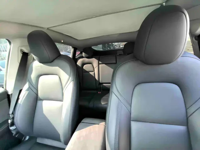 Tesla Model Y — Фото автомобиля 7