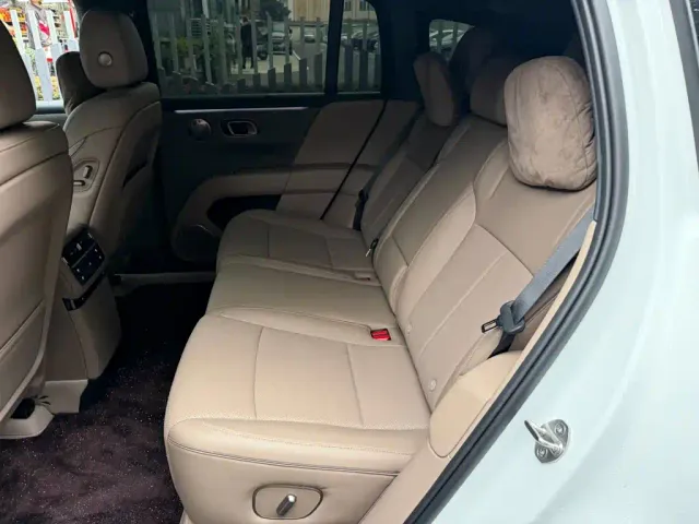 Li Auto i6 — Фото автомобиля 12