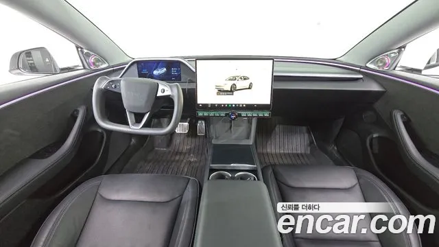 Tesla Model 3 — Фото автомобиля 5