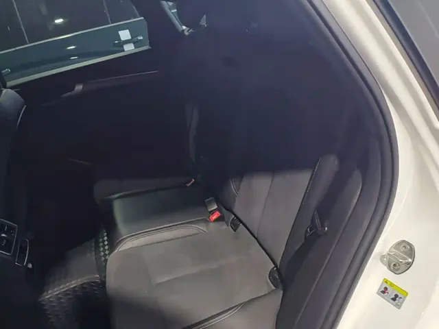 Audi Q5L Sportback — Фото автомобиля 16