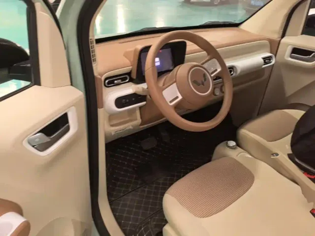 Wuling Hongguang Mini EV — Фото автомобиля 15