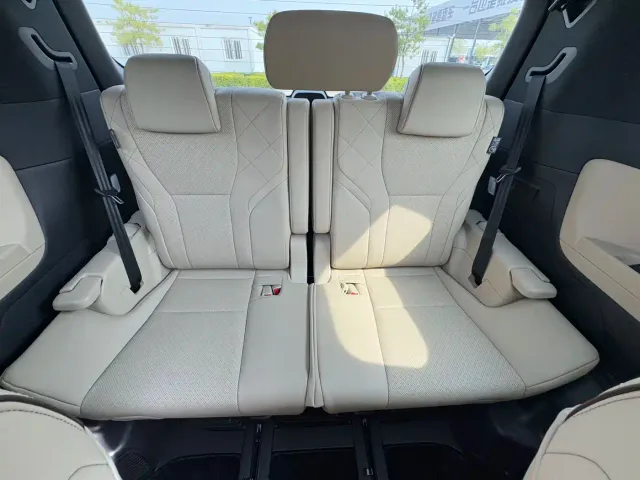 Toyota Vellfire — Фото автомобиля 27