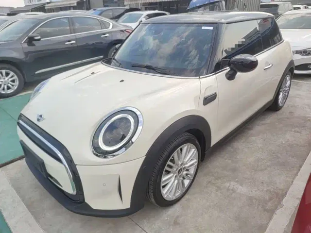 Фотография автомобиля — MINI Hatch