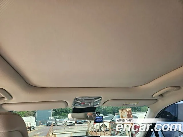 Genesis GV70 — Фото автомобиля 11