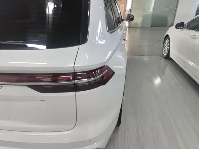 Geely Xingyue L — Фото автомобиля 7