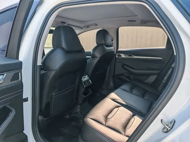 Geely Xingrui — Фото автомобиля 6